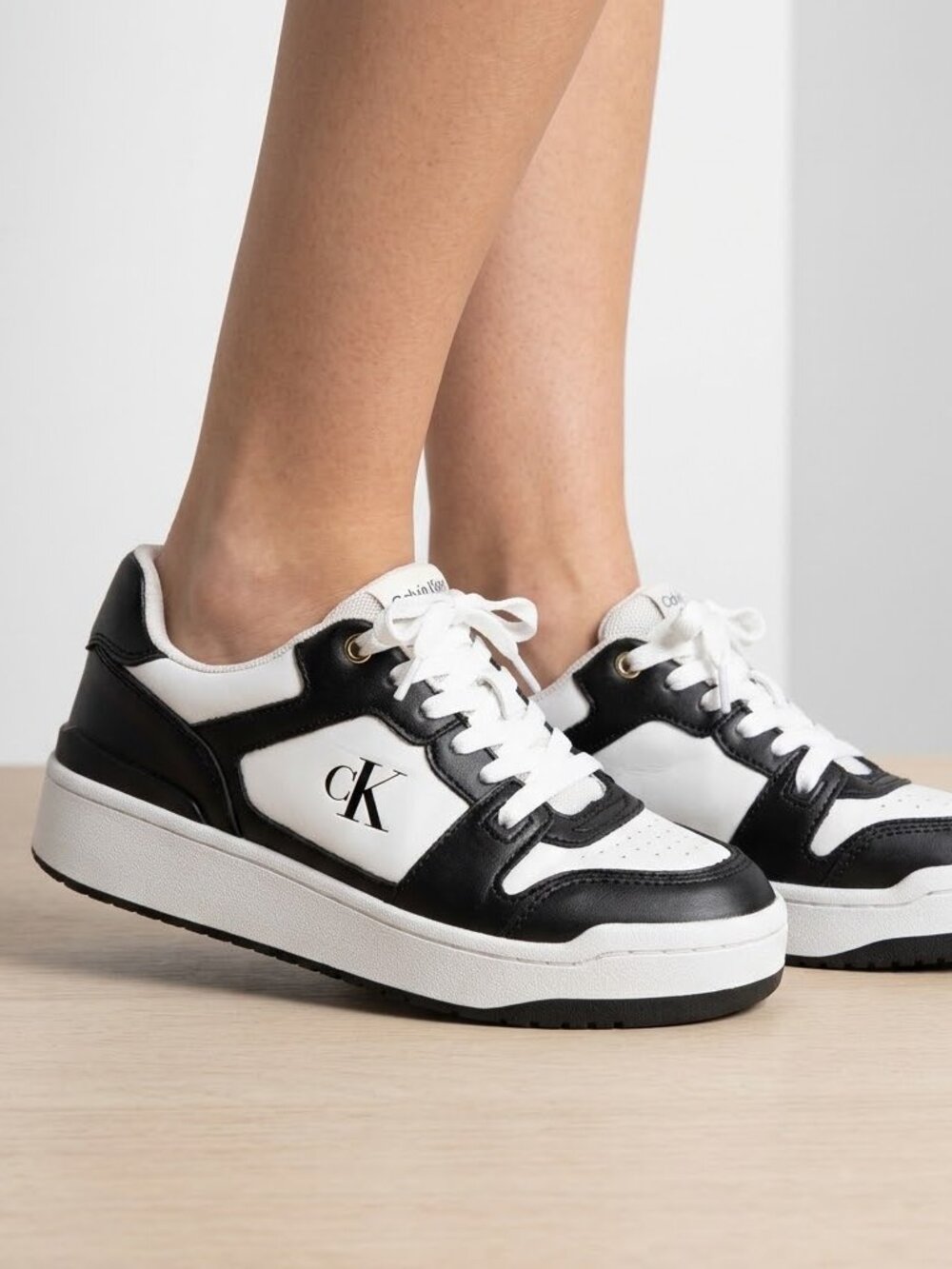 Calvin Klein Jeans Caydhin 2 Black White Platform Sneakers Women's 7.5